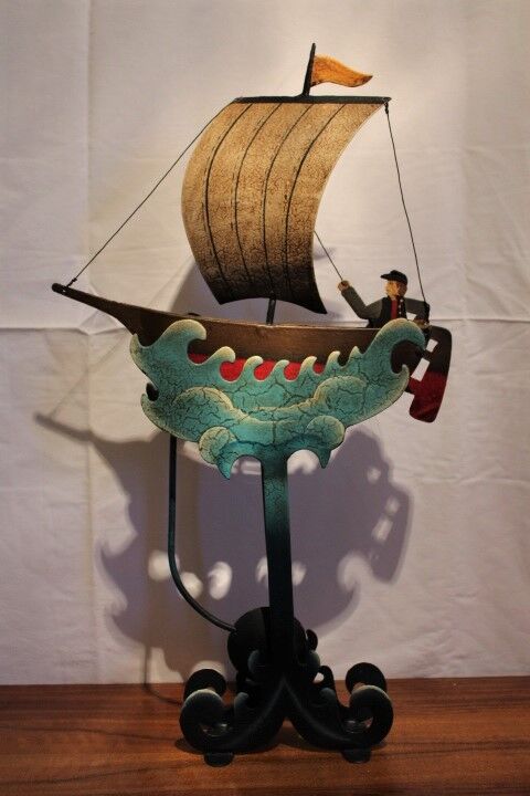 Swinging boat