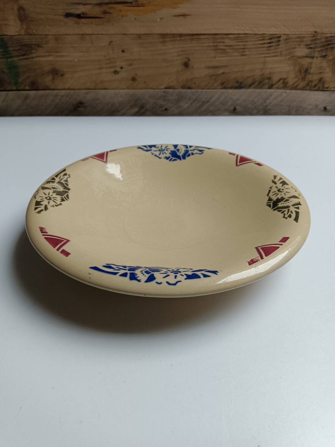 Badonviller art deco beige floral dish