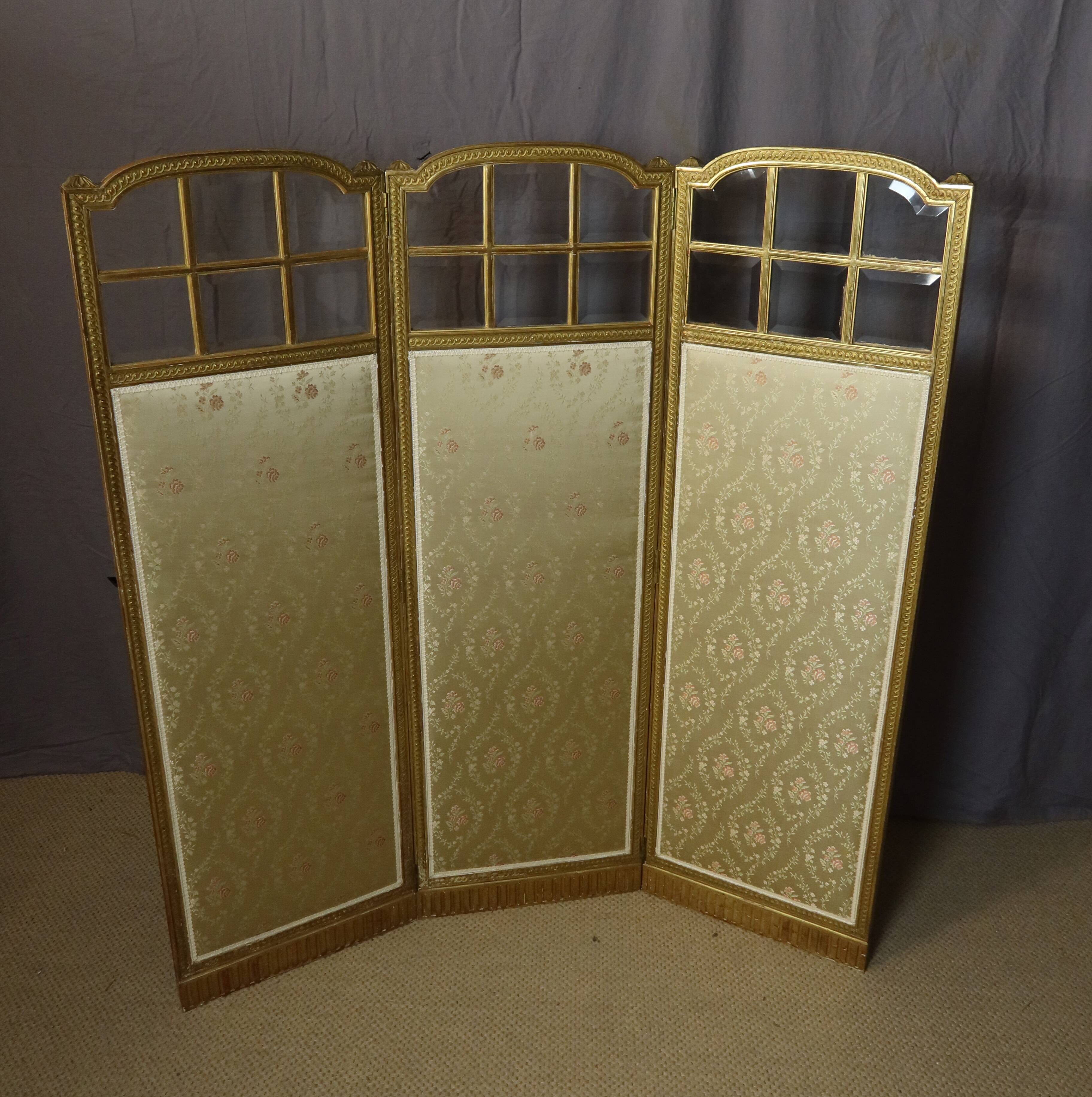 golden wooden screen