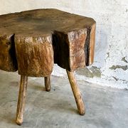 Table d'appoint Art populaire en orme, France XIXe siècle