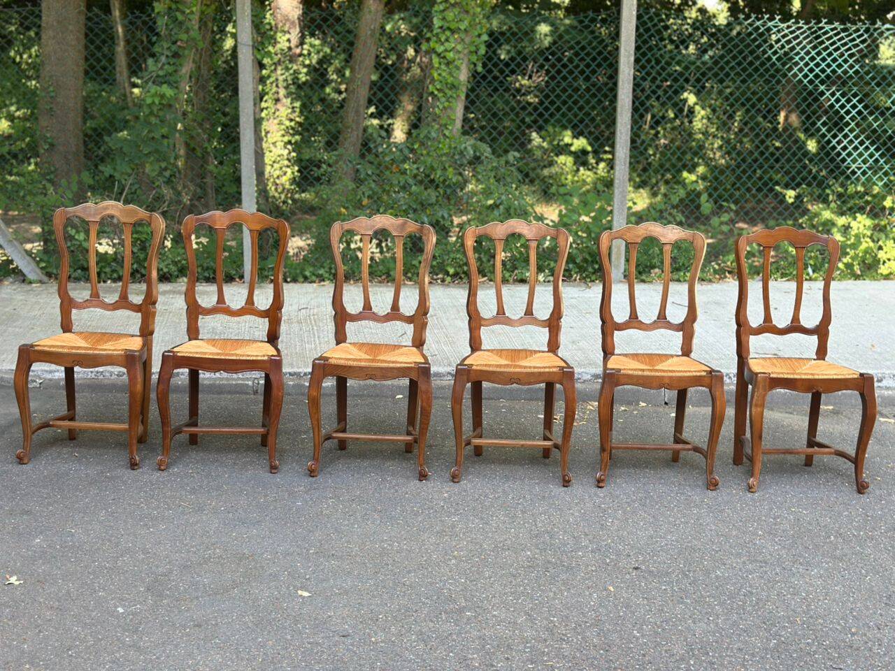 6 dining chairs in Louis XV style from the 1970s.