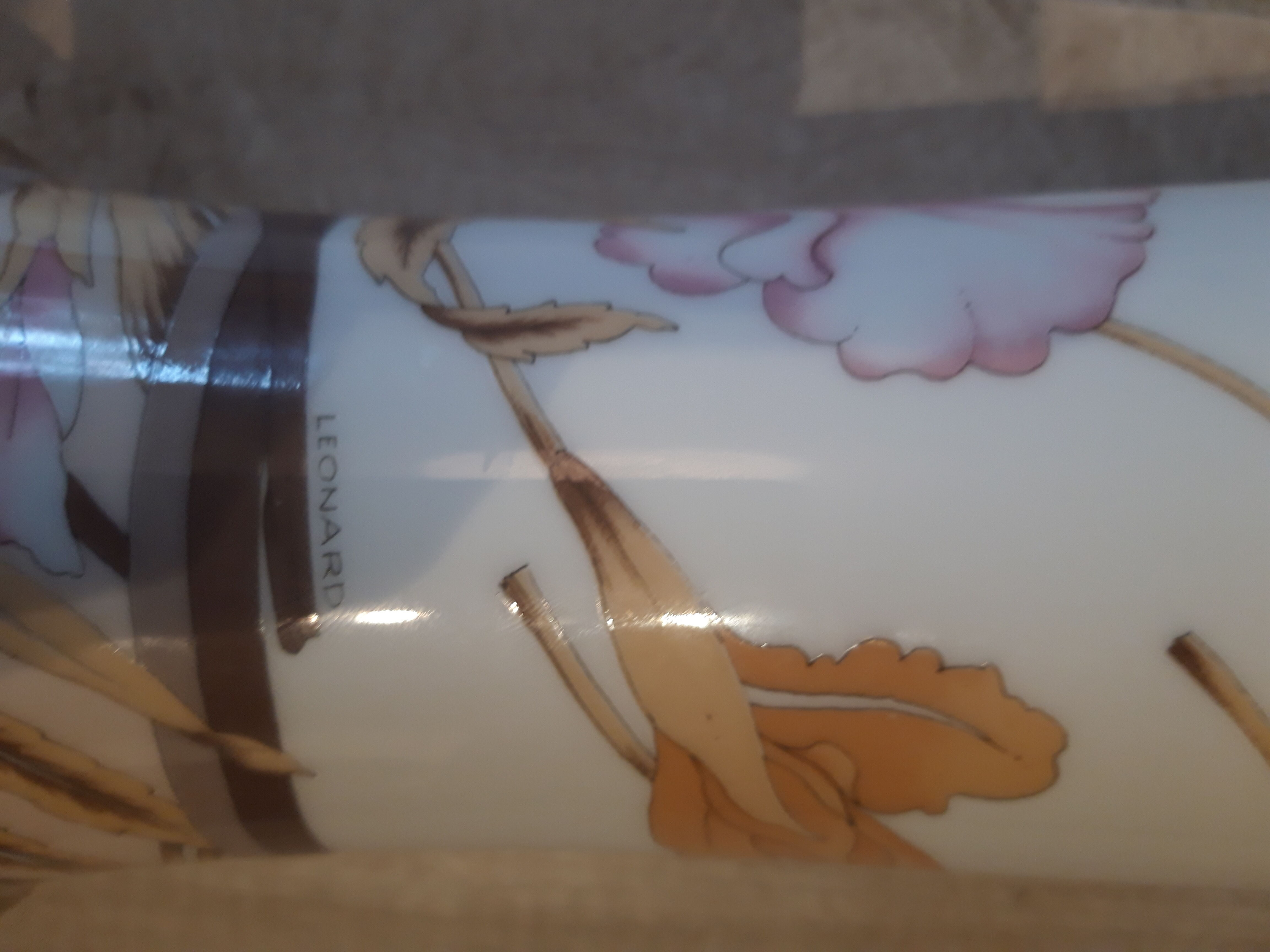 Hutschenreuther Leonard Paris porcelain vase