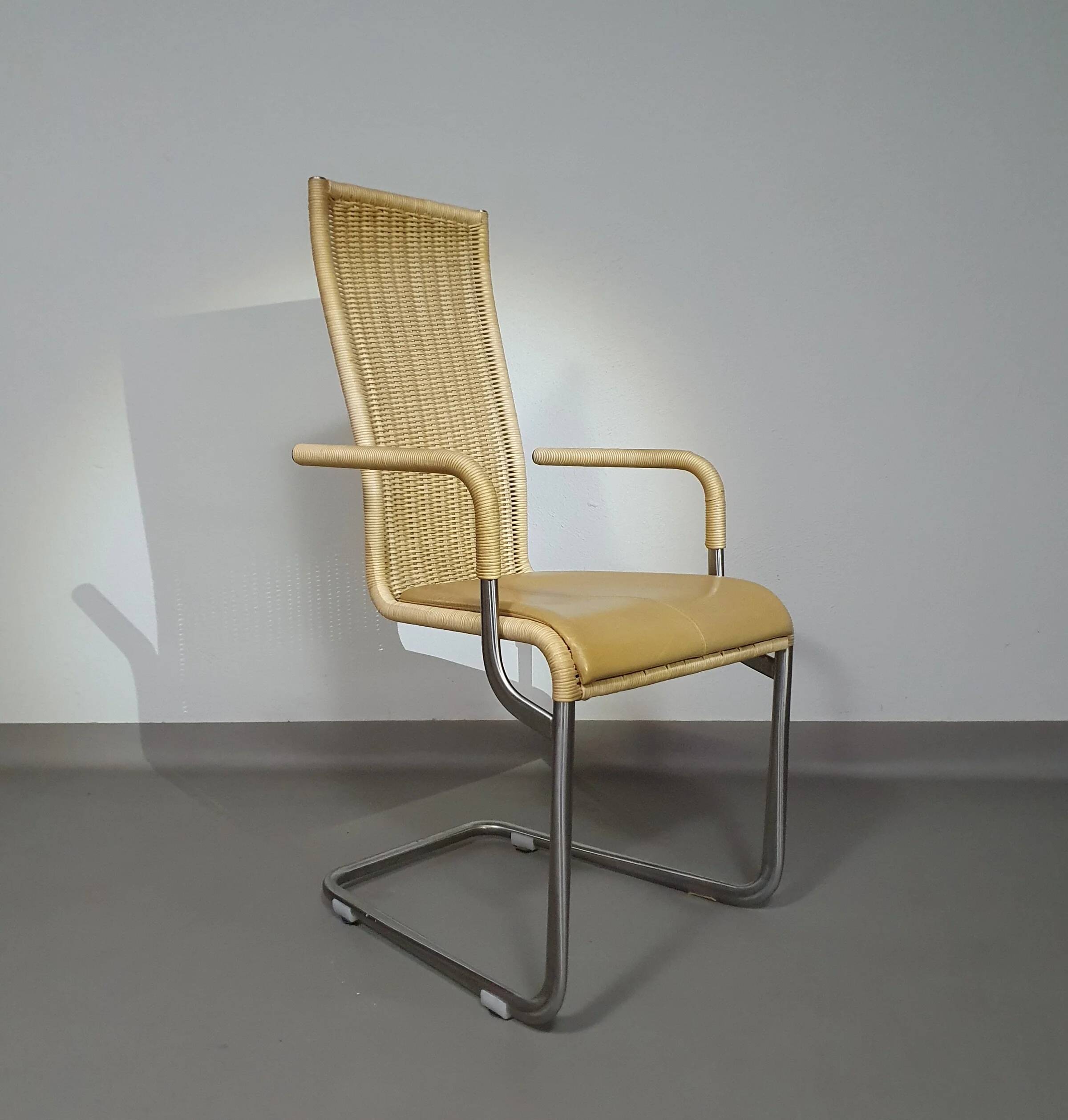Ensemble de 4 chaises de salle à manger en osier « B25 » par Axel Bruchhäuser pour Tecta, Allemagne, années 1980