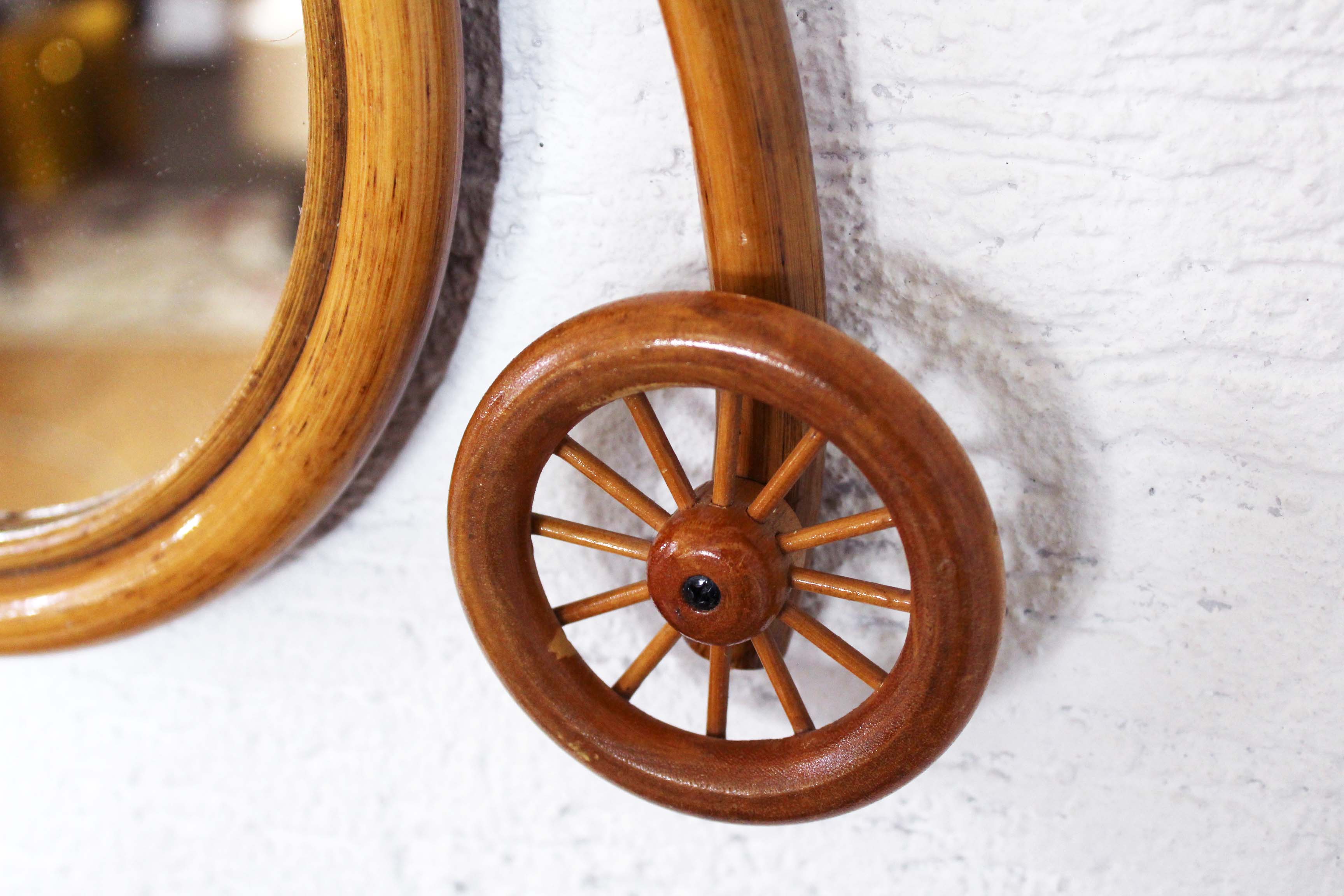 Old bike-shaped original mirror rattan 31x31cm