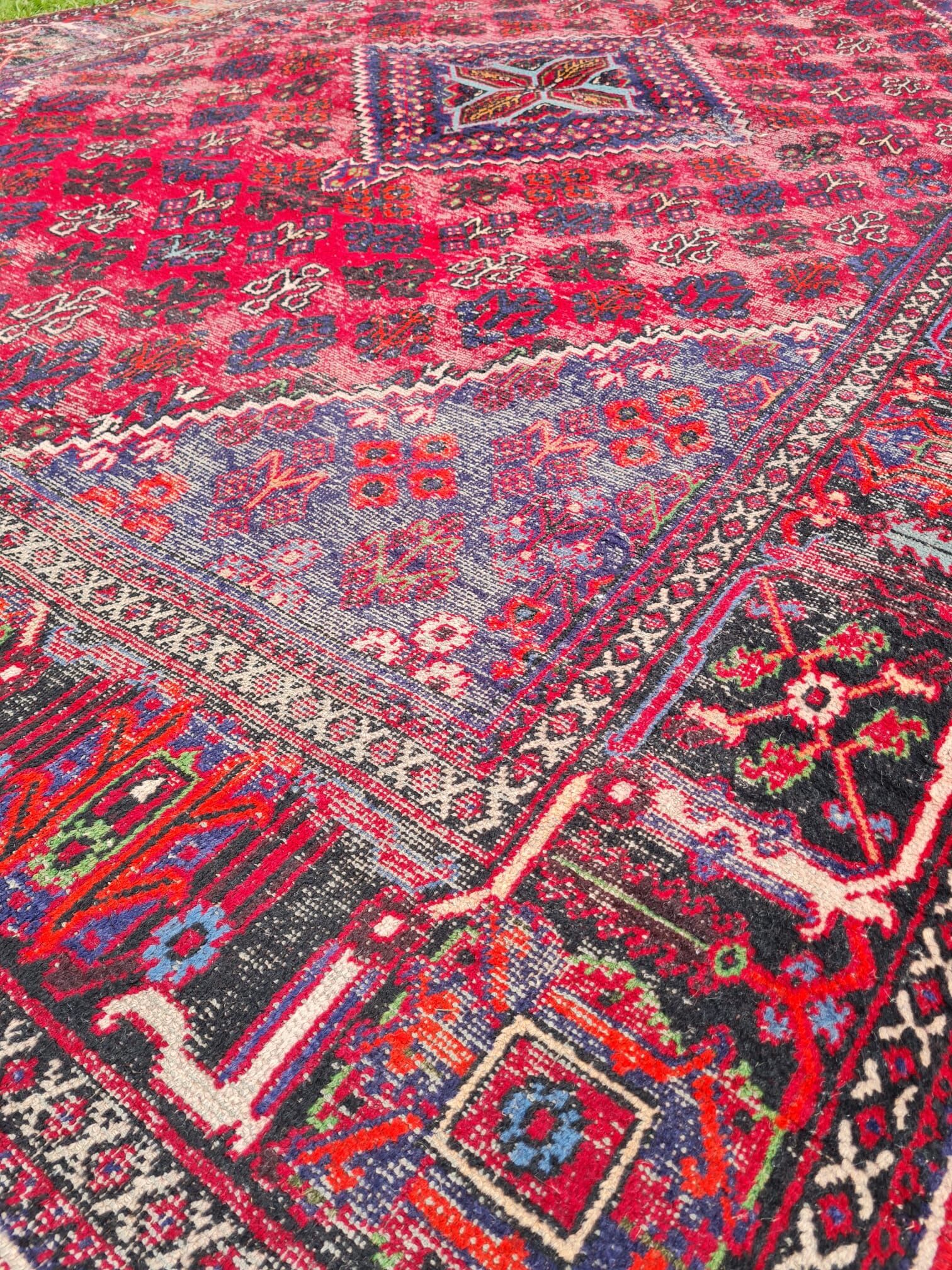 Persian carpet 318 x 220