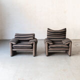 Set of 2 easy chairs 'Maralunga' by Vico Magistretti