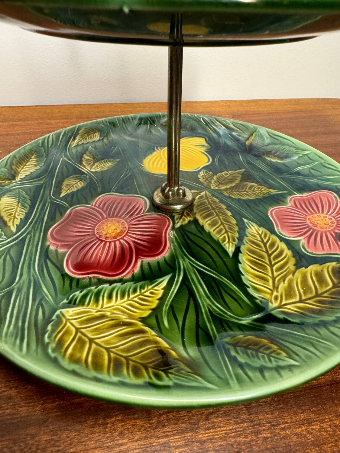 Ancient Sarreguemines Majolica Servant