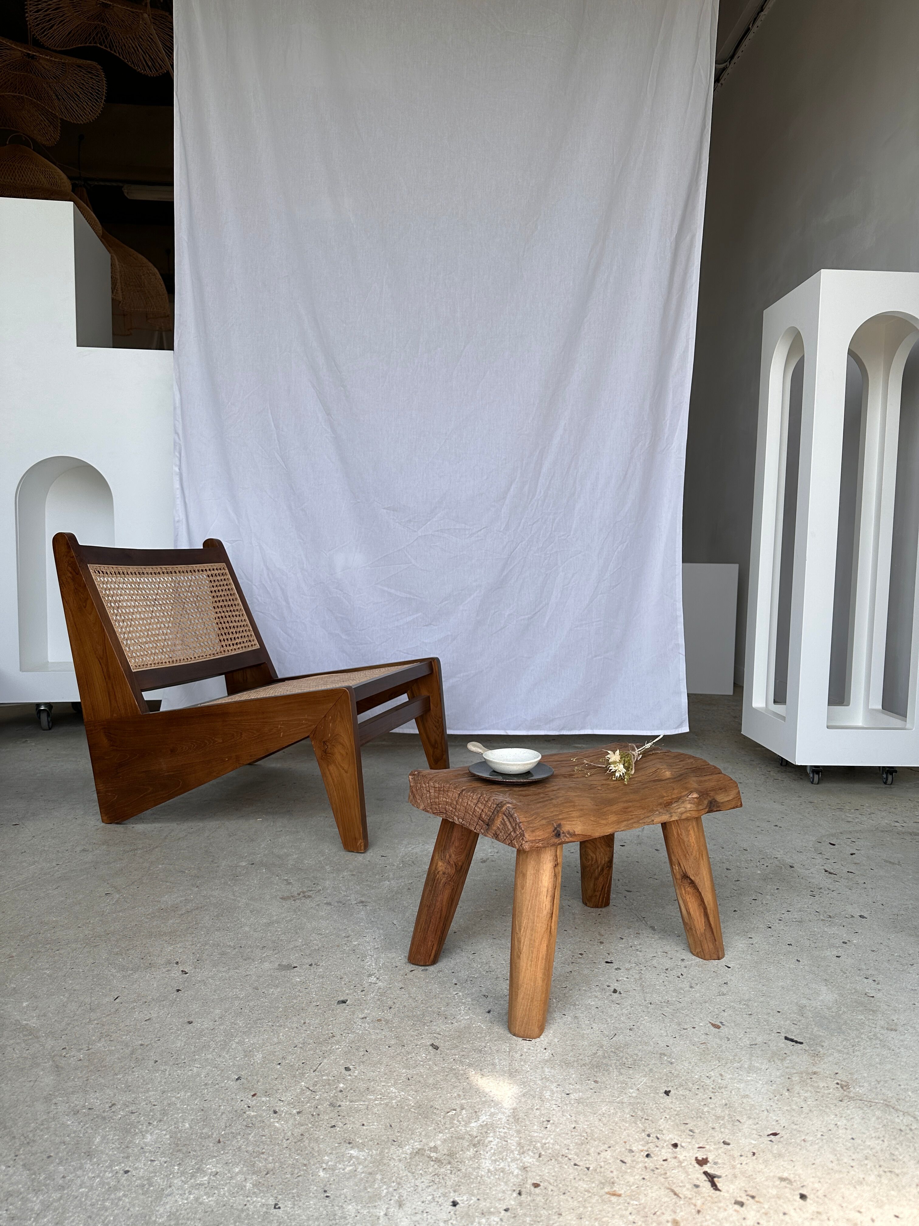 Small side table or stool in blond teak H:30 L43 l27