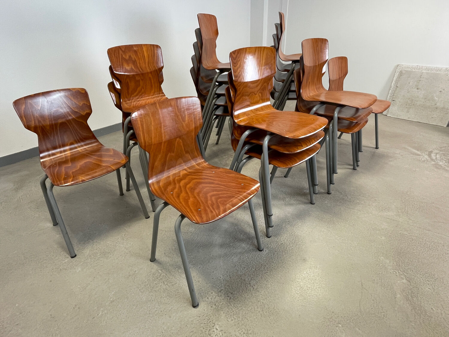 Lot 22 chairs obo eromes honey, 70s, holland