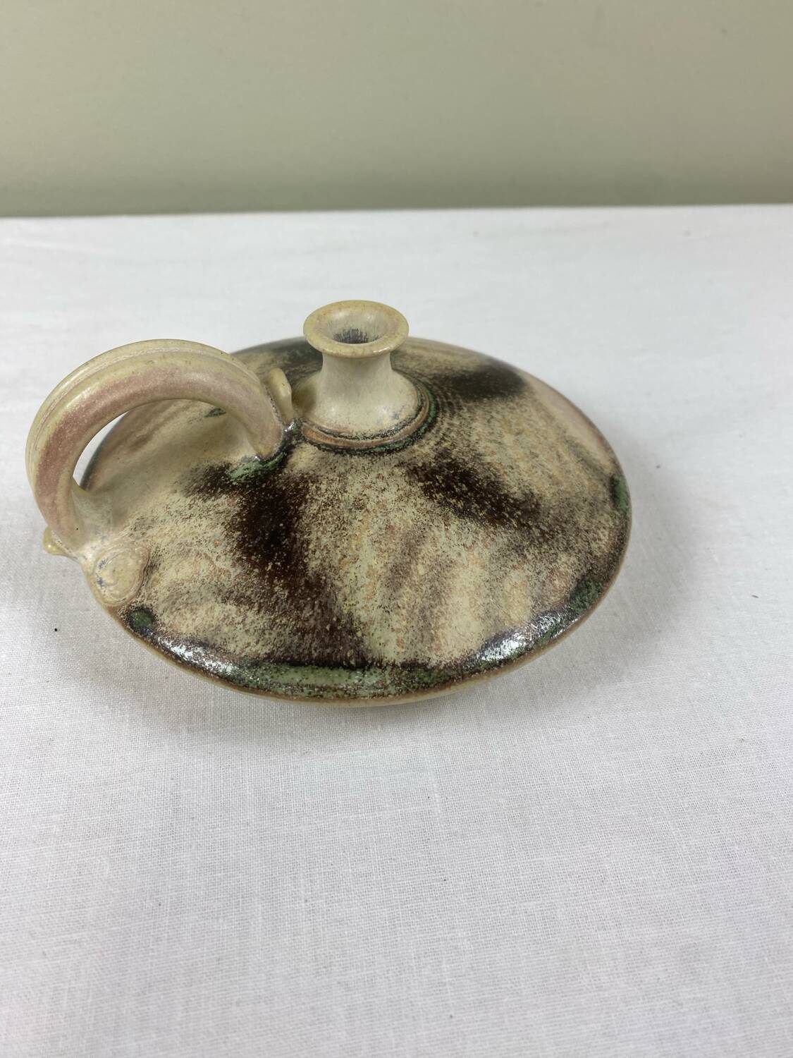 Poterie en grès artisanale