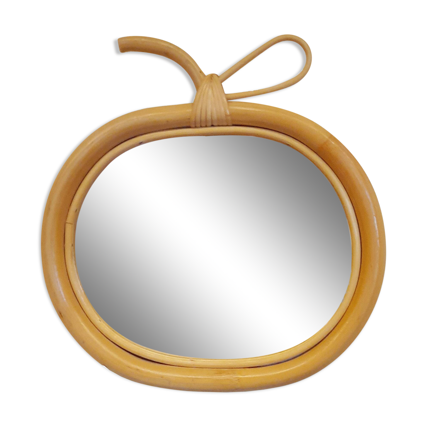Rattan apple mirror