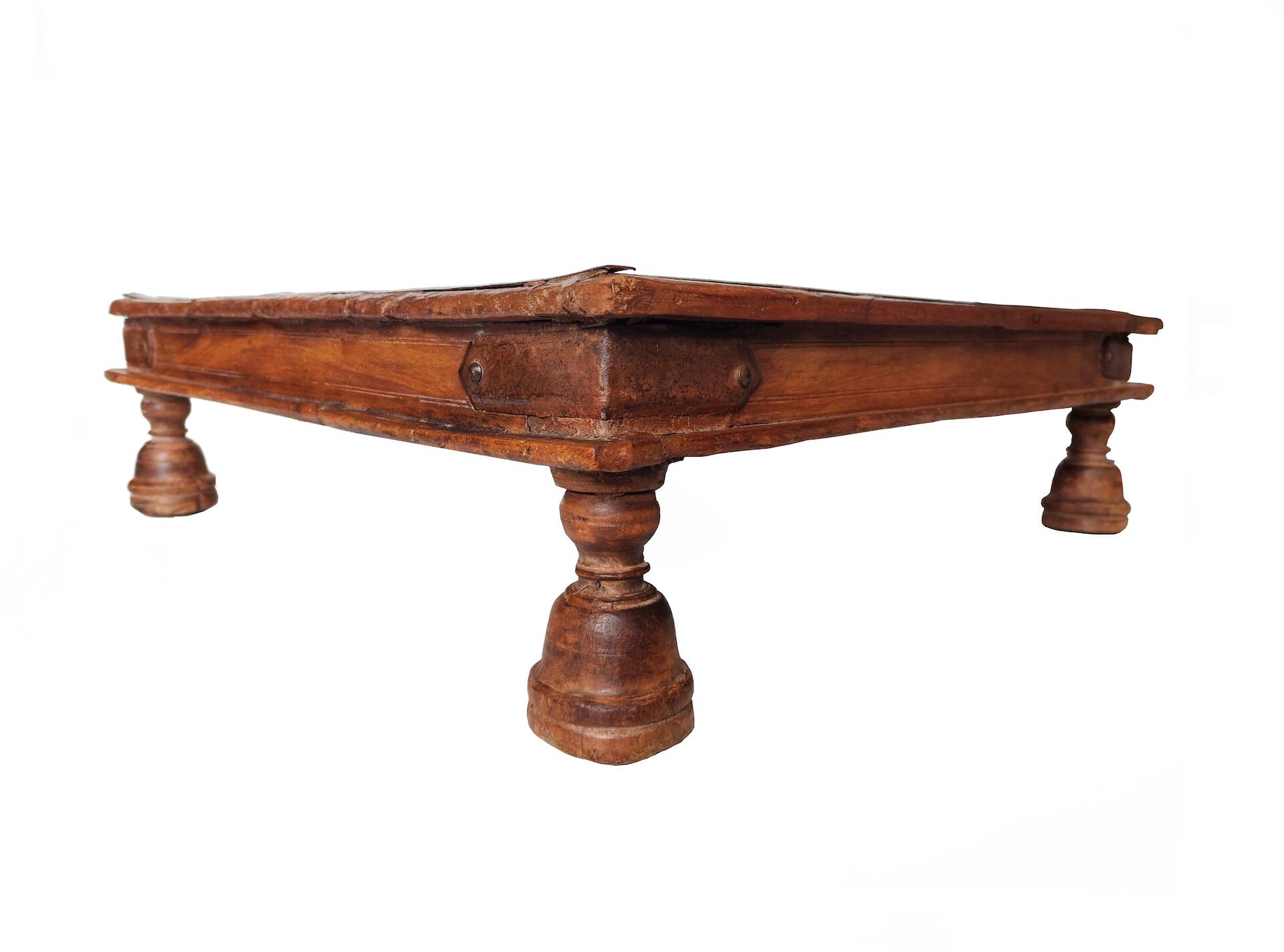 Ancient Indian ritual table of the Bajot type, wood and brass – Rajasthan
