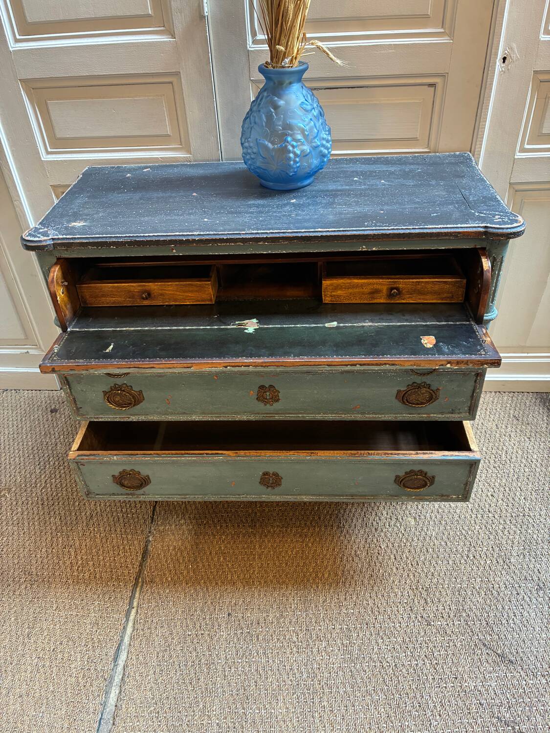 Old blue chest of drawers