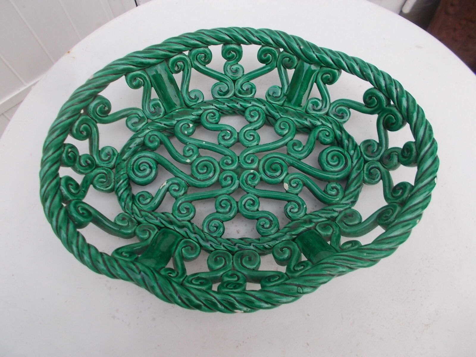 Braided ceramic fruit cup