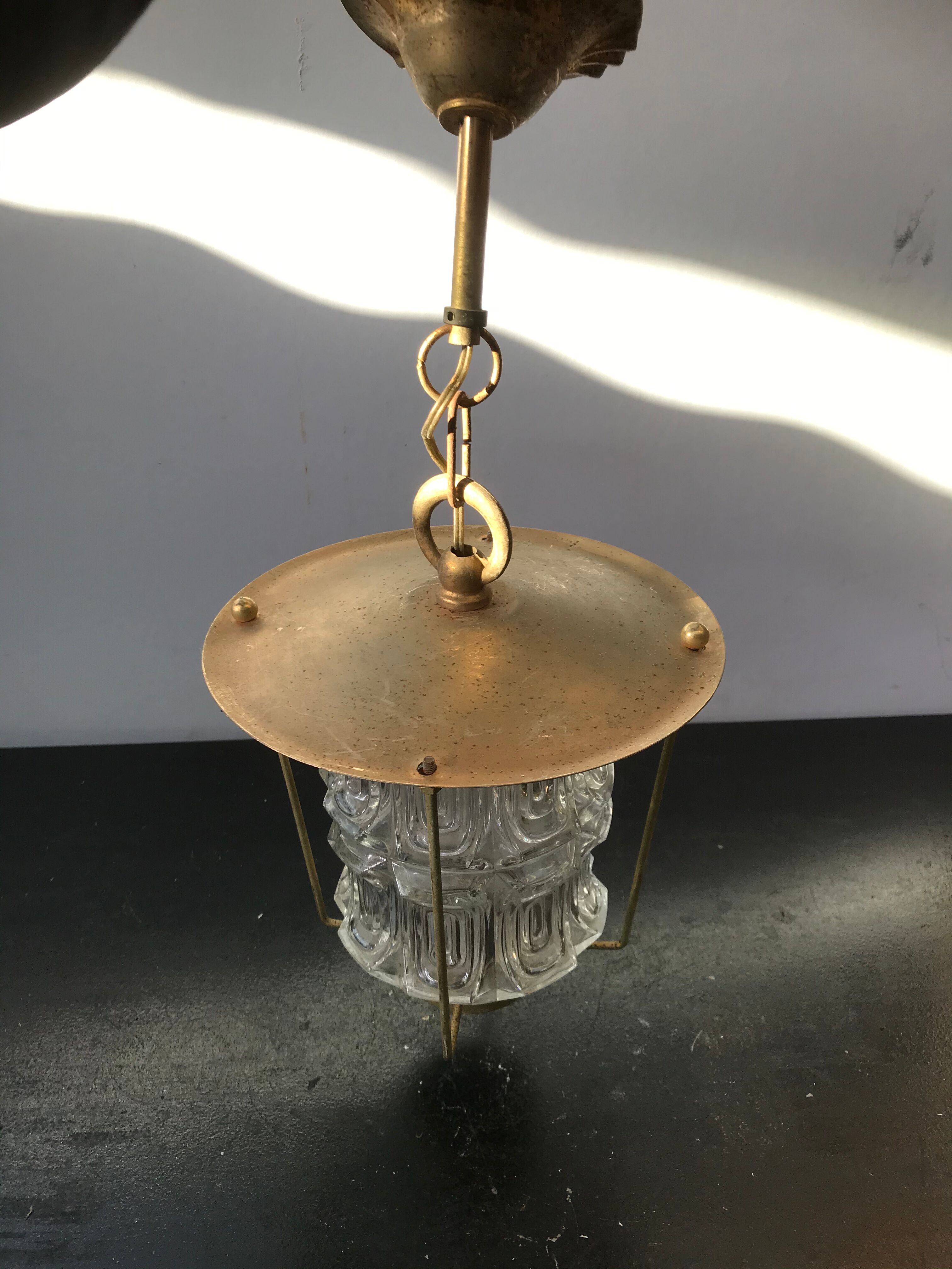 Suspension ancienne lanterne métal doré avec verre moulé années 70 vintage