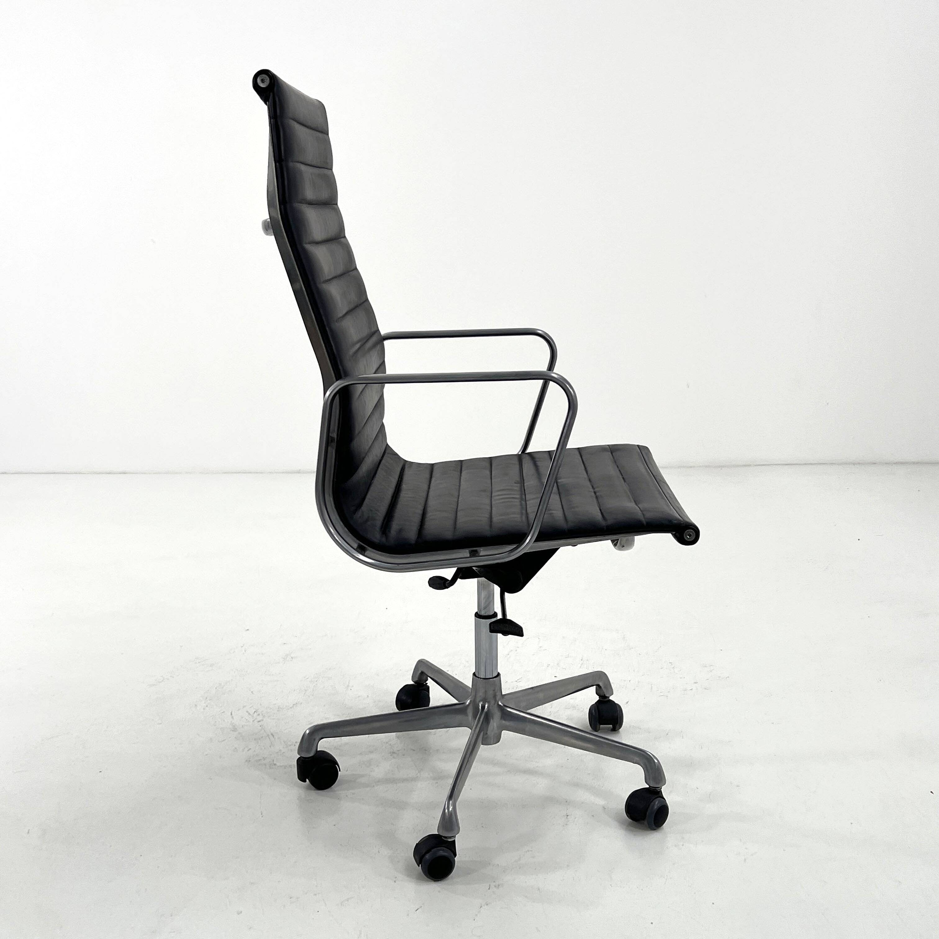 Fauteuil de bureau EA119 par C.& R. Eames pour ICF, 1970
