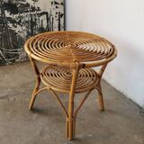 Round rattan table