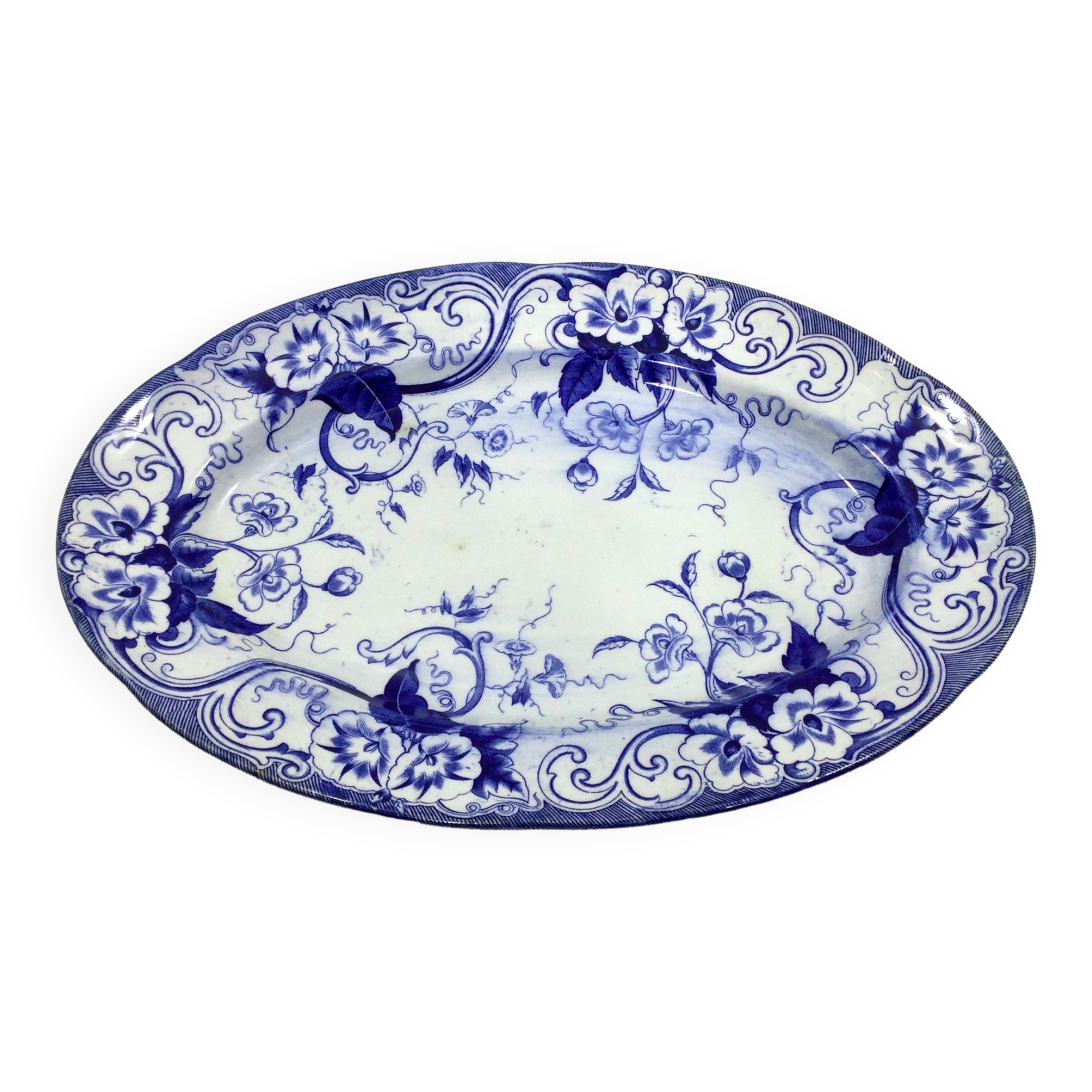 Creil and Montereau - Oval flat in faience model Flora