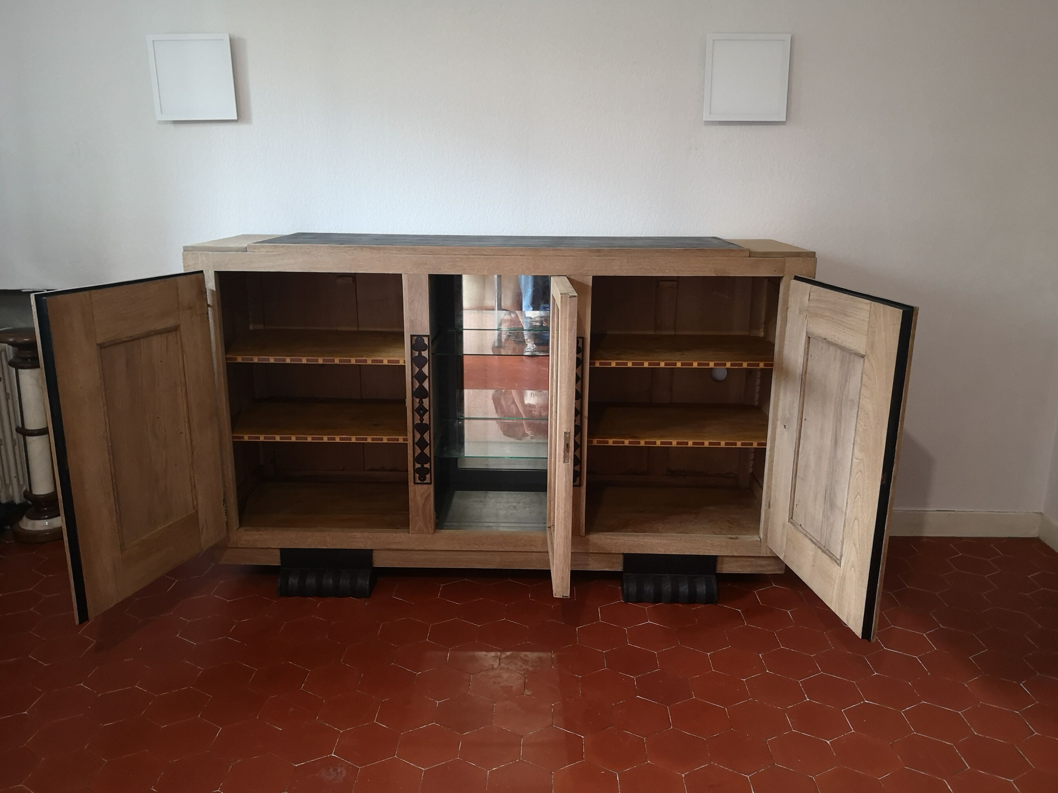 Enfilade 3 doors sandblasted oak and blackened oak year 40