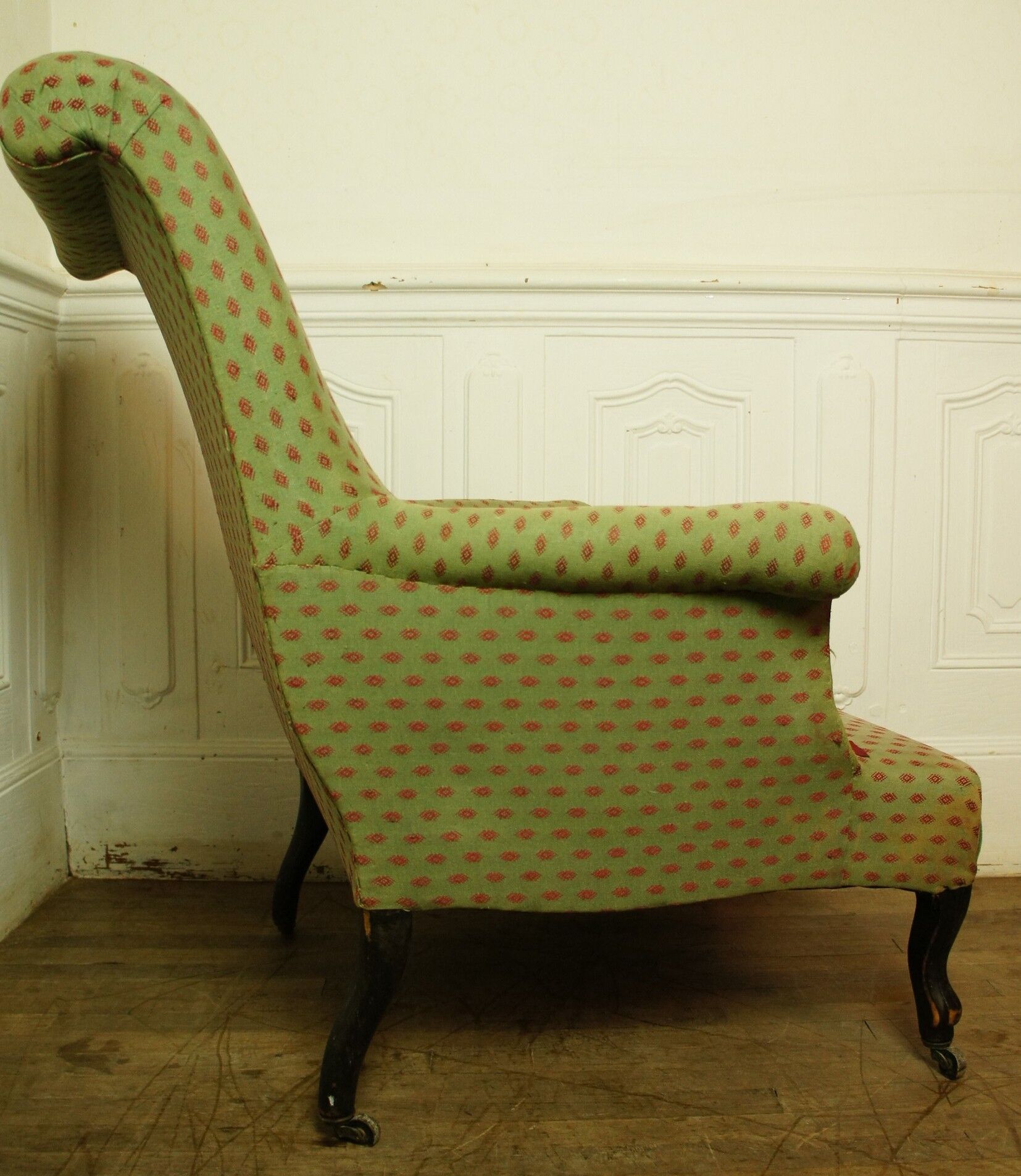 Napoleon III-style shepherdess chair