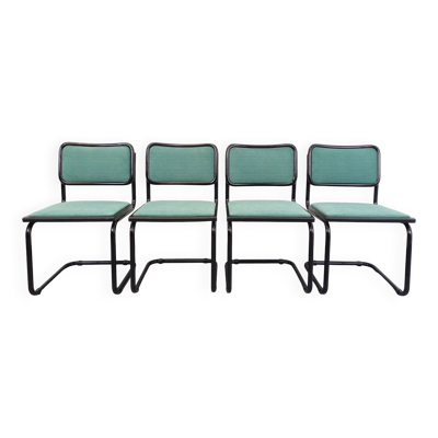 Suite de 4 chaises vintage Marcel Breuer Cesca B32 style Bauhaus en métal noir, bois noir et tissu v