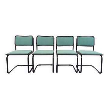 Suite de 4 chaises vintage Marcel Breuer Cesca B32 style Bauhaus en métal noir, bois noir et tissu v