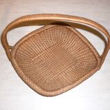 Flat diamond-shaped rattan basket with handle