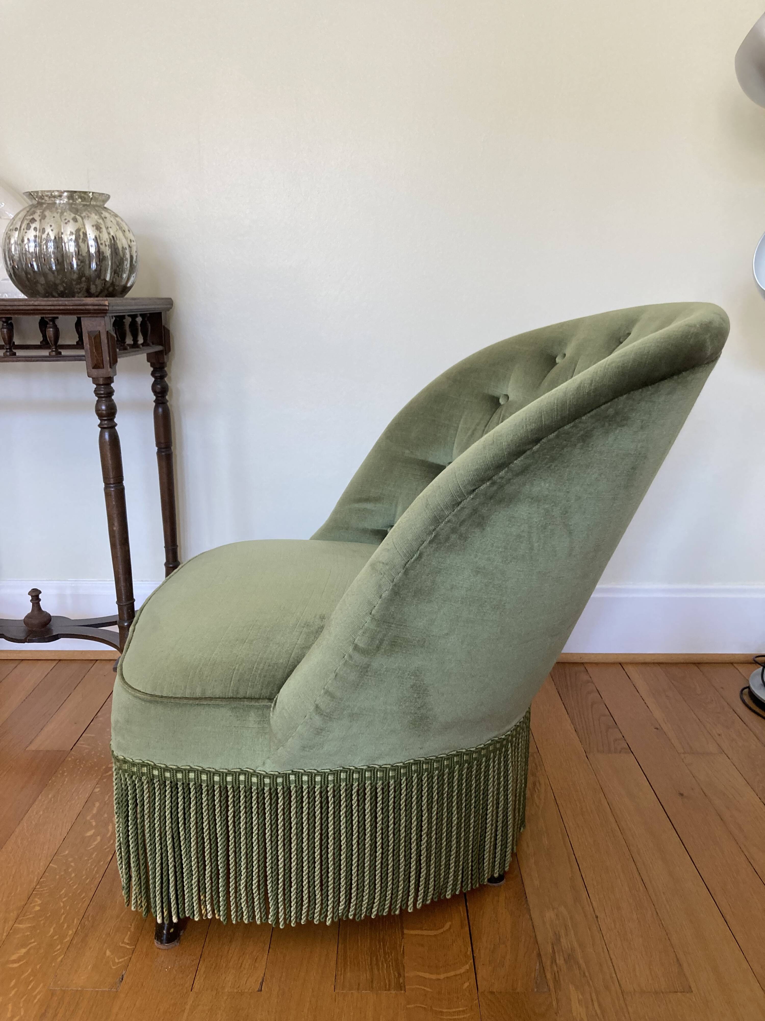fauteuil chauffeuse crapaud velours vert
