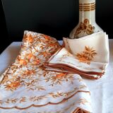 Vintage round tablecloth and napkins