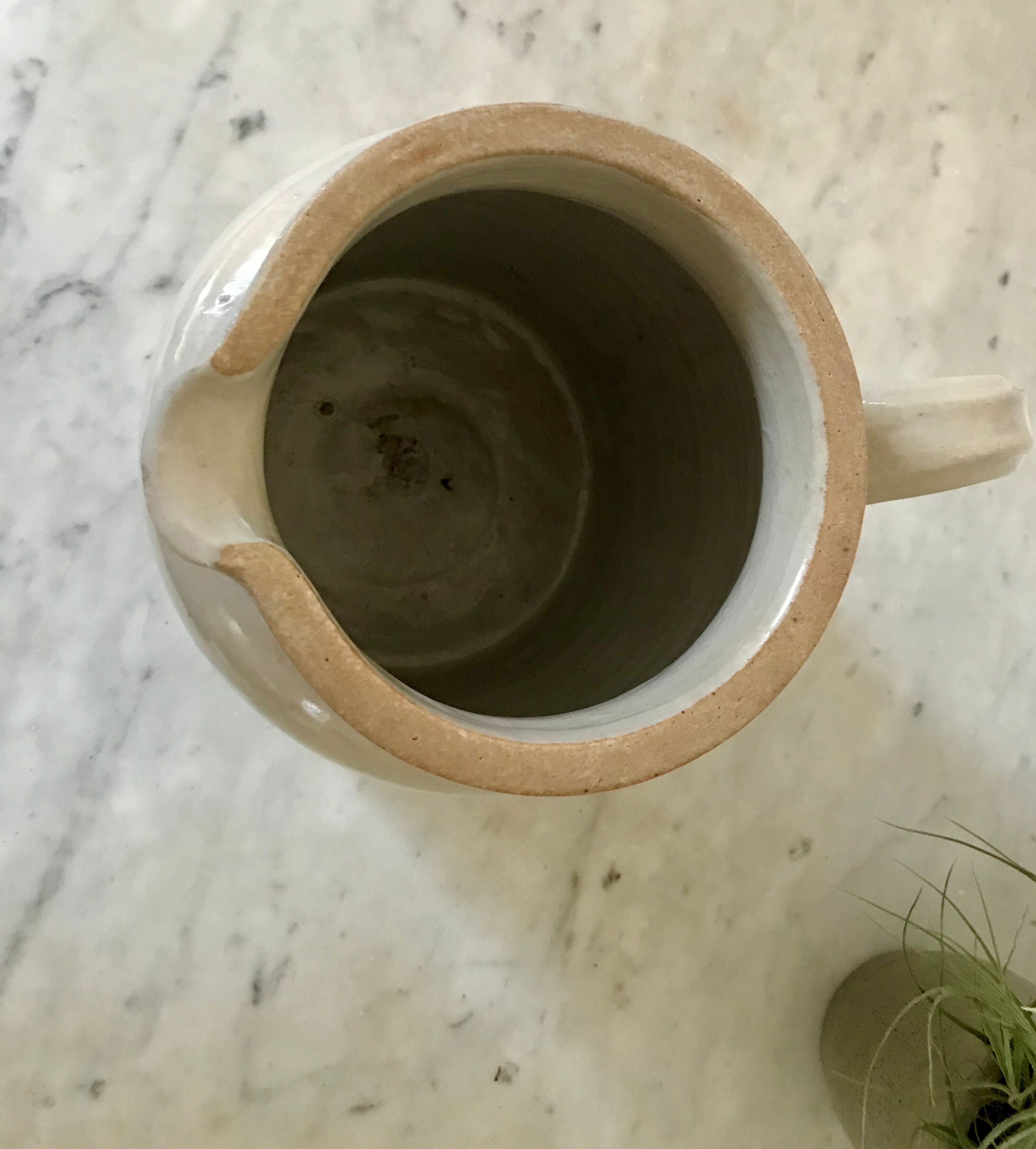 3.5l enamelled sandstone pitcher