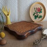 Wooden flat bottom and vintage cannage