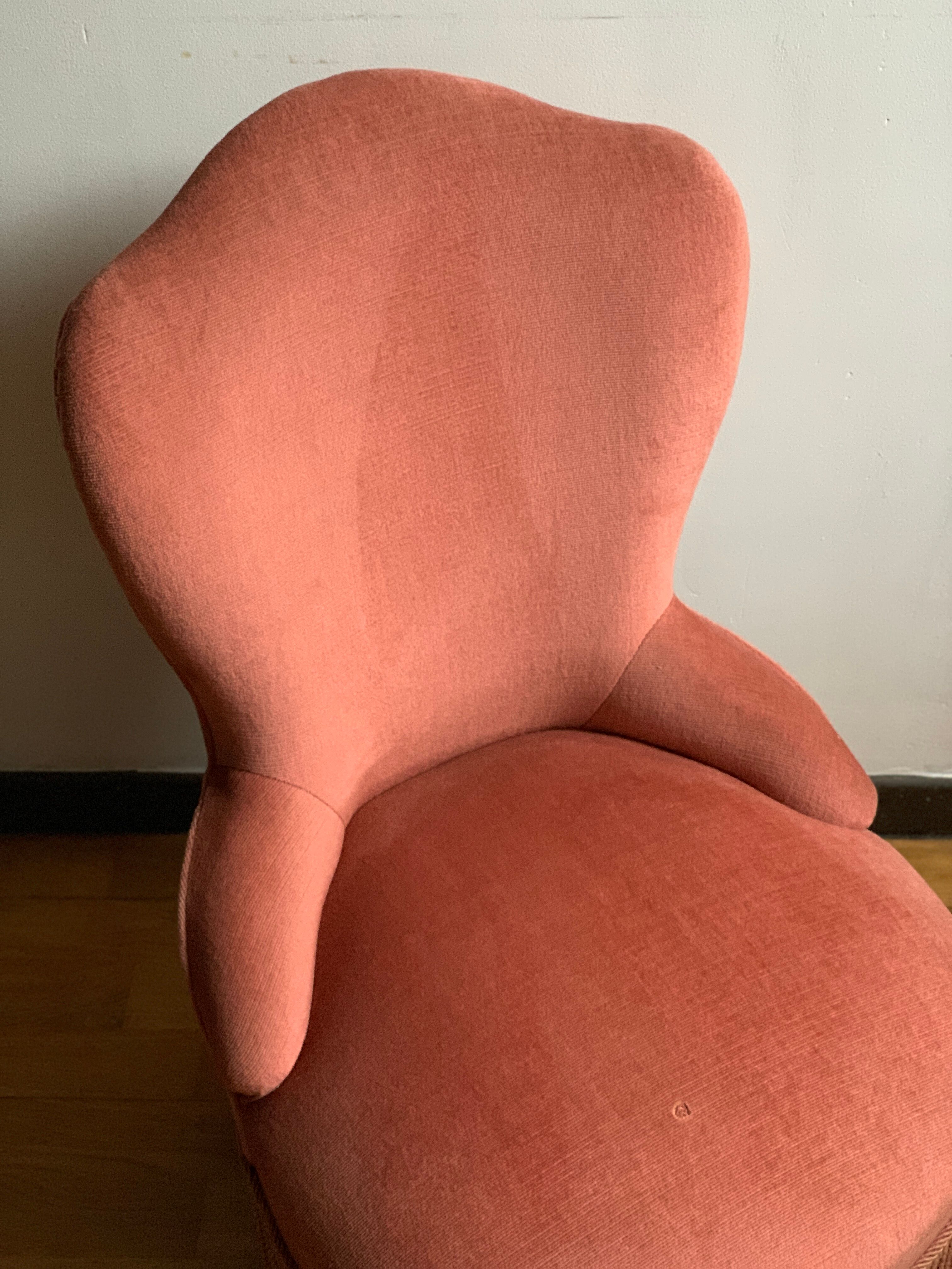 Toad armchair