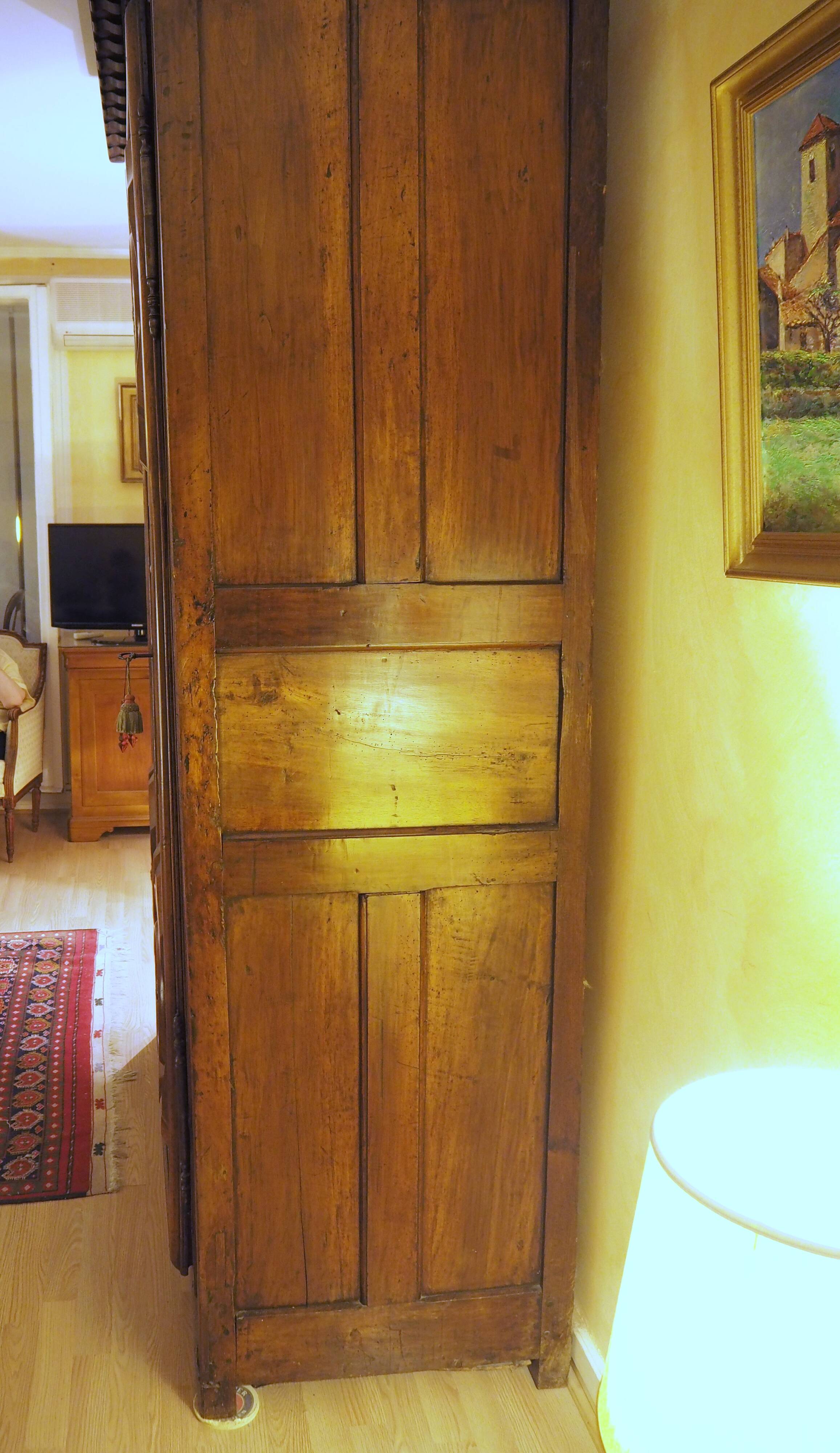 Antique Louis XV wardrobe – Carved solid walnut – Certificate of expertise