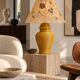 Grande lampe en céramique nervurée jaune moutarde 1970