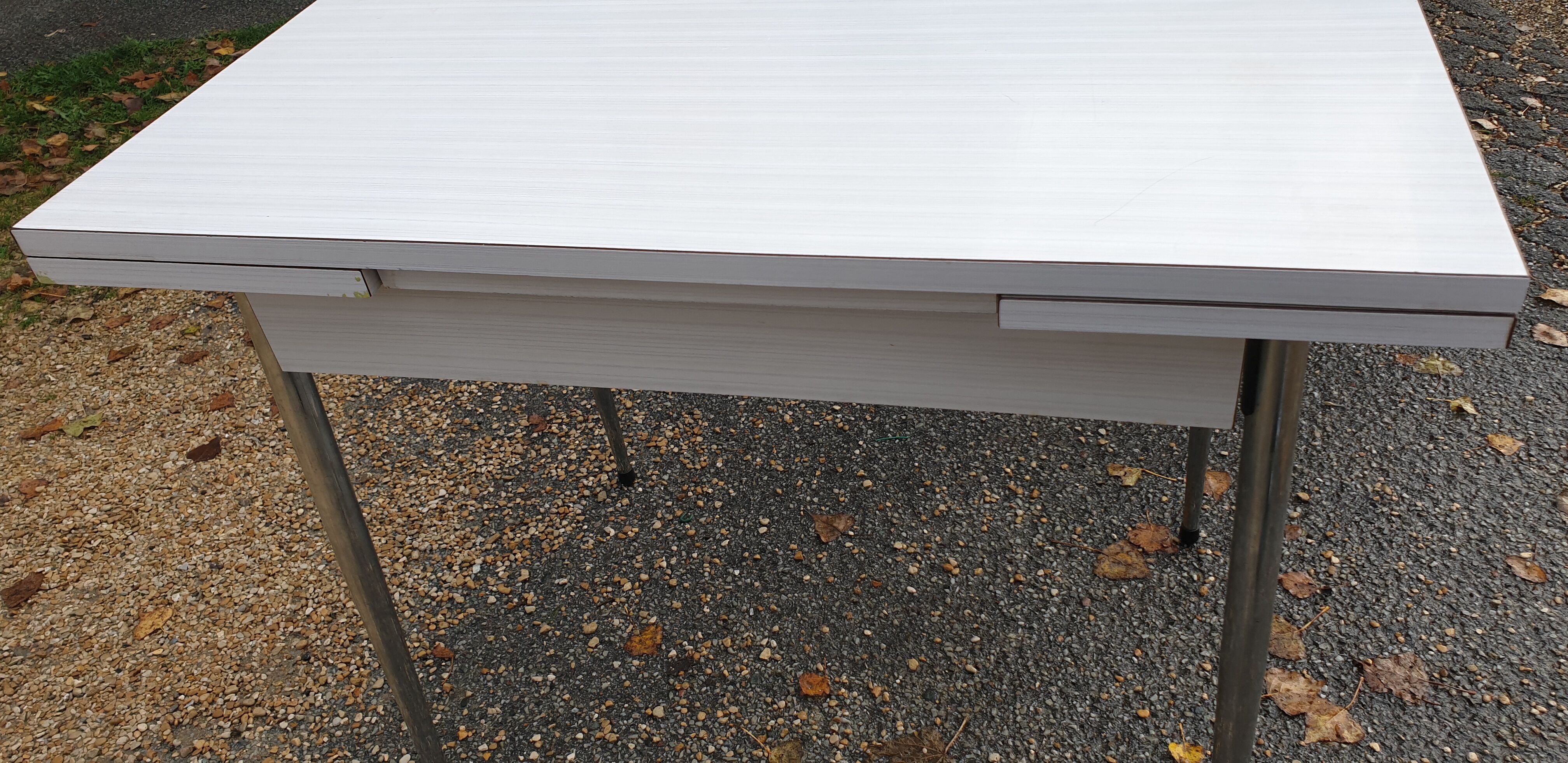 Vintage kitchen table formica