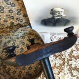 Large Napoleon III hat holder in blackened wood and red velvet. Old hat display. 1900s. Old fashion