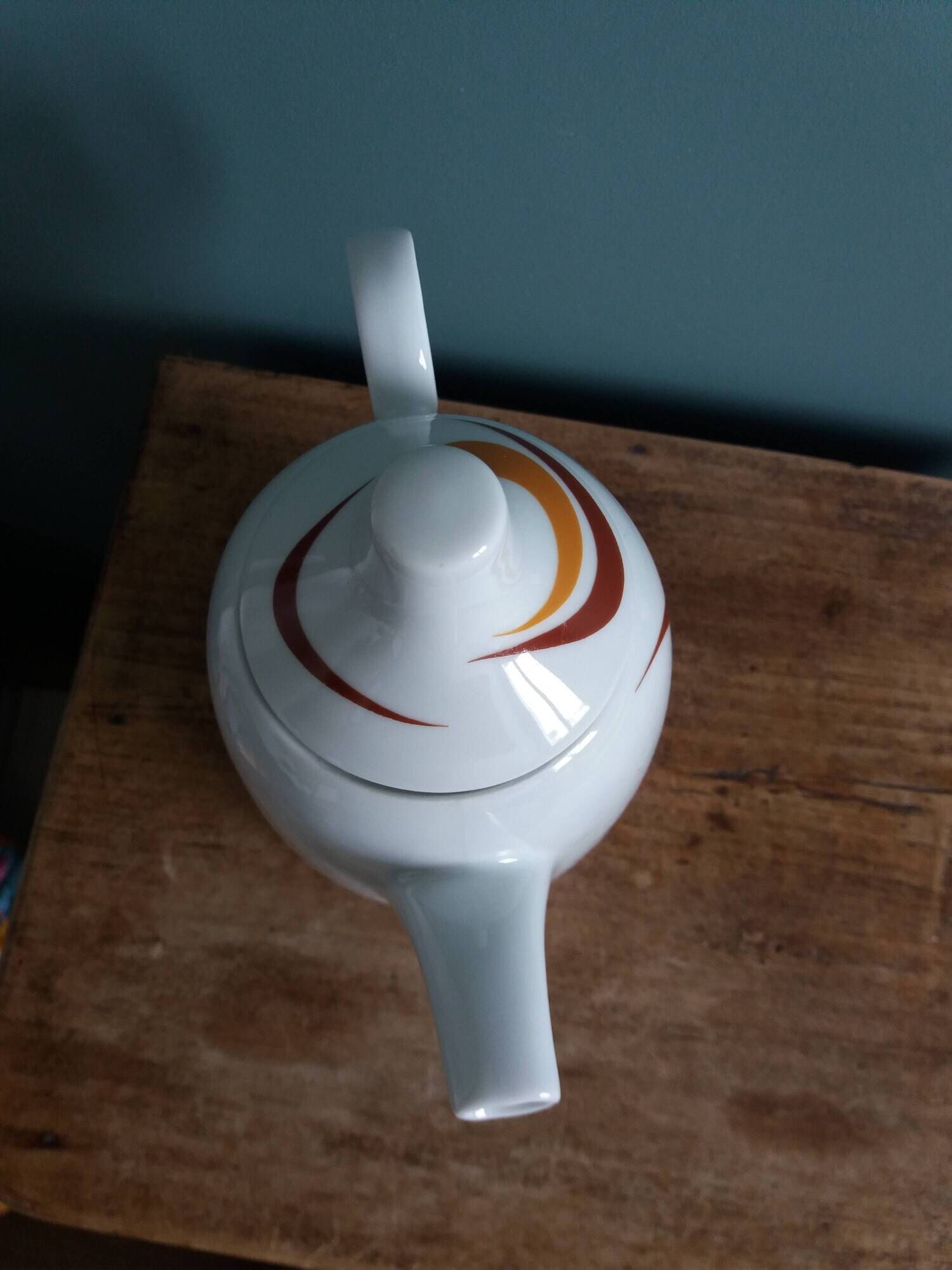 Coffee pot, teapot, porcelain, Italy, 70s, space age