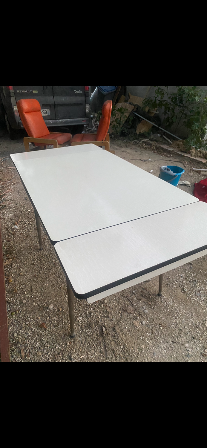 Formica table and chairs