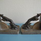 Paire de serre-livres lévriers Art déco en bronze et marbre