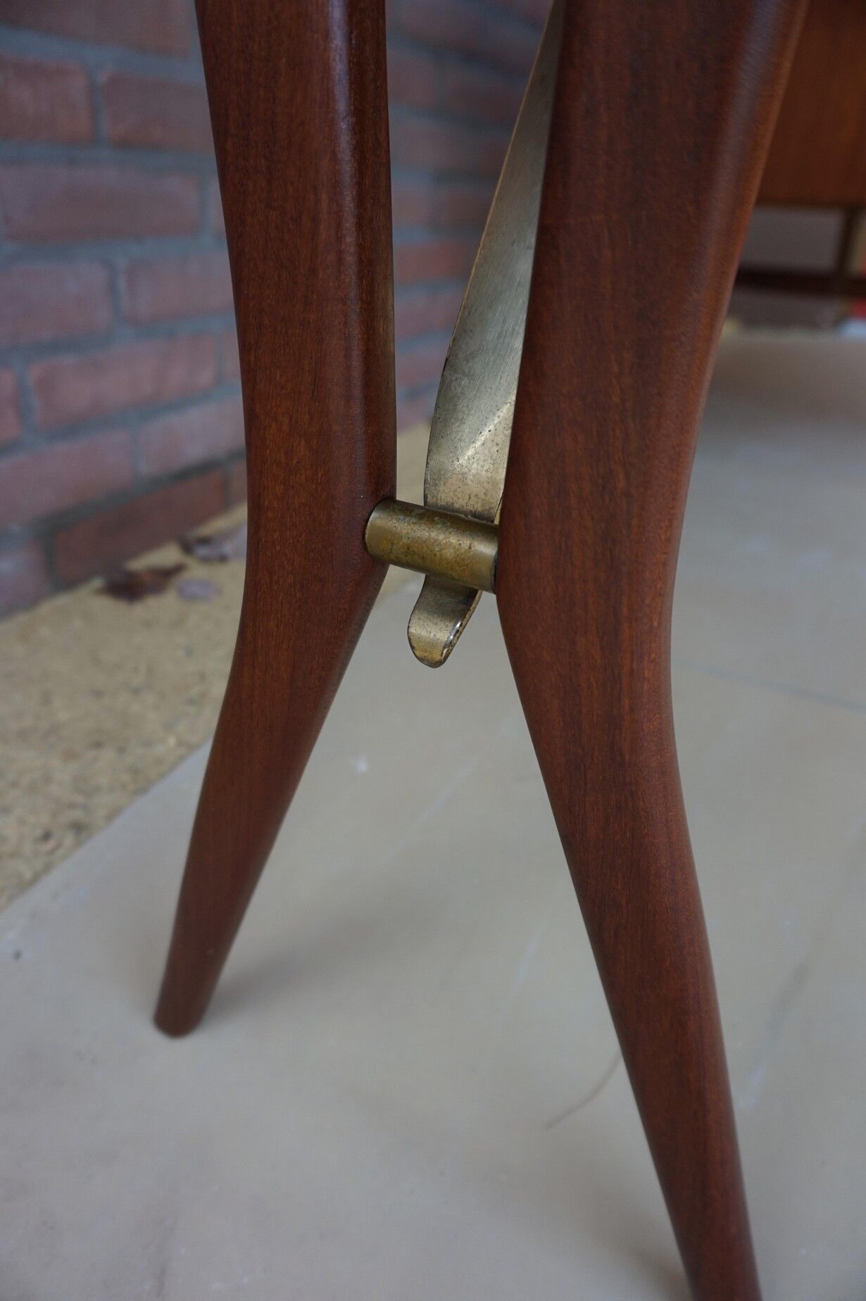 Mid-Century Dutch Modern Writing Desk by Louis Van Teeffelen for Wébé, 1950s