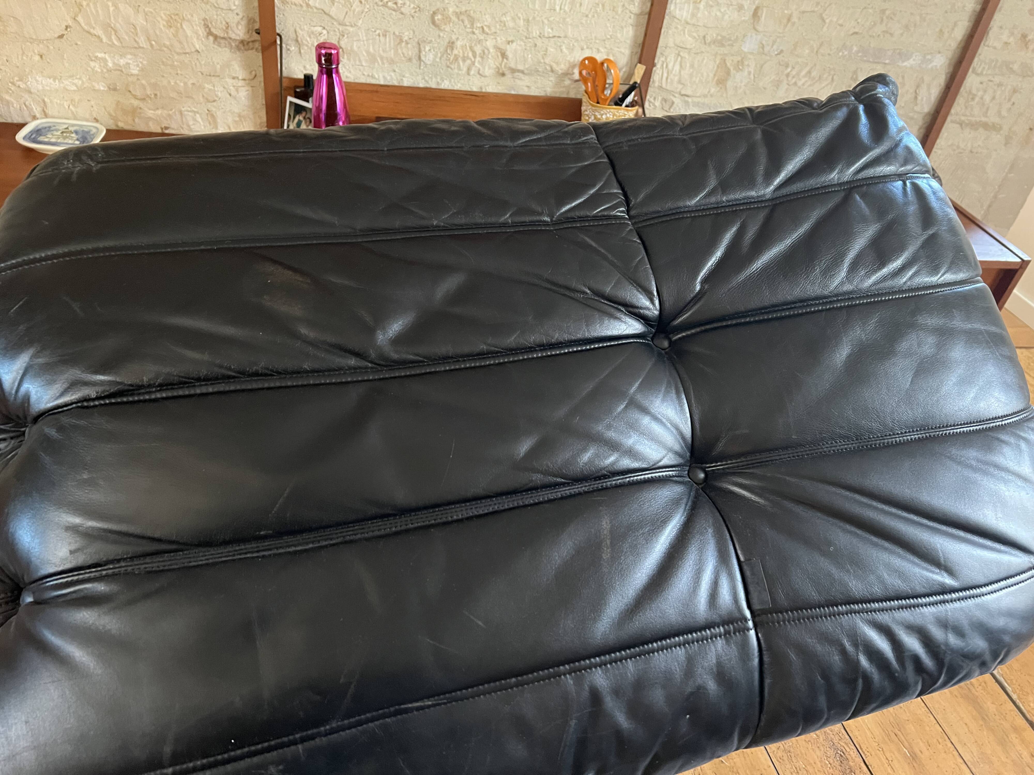 TOGO BLACK LEATHER corner armchair