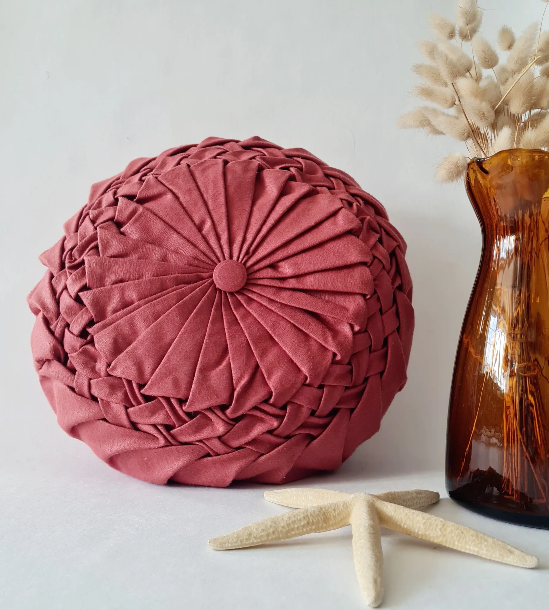 Pleated cushion