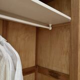 Armoire bonnetière parisienne