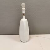 Large table lamp in white porcelain, designed by Axel Larsen for his own company Axella  in the 70s