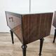 Paire de tables de chevet des années 60 avec porte à abattant et plateau en verre bleu