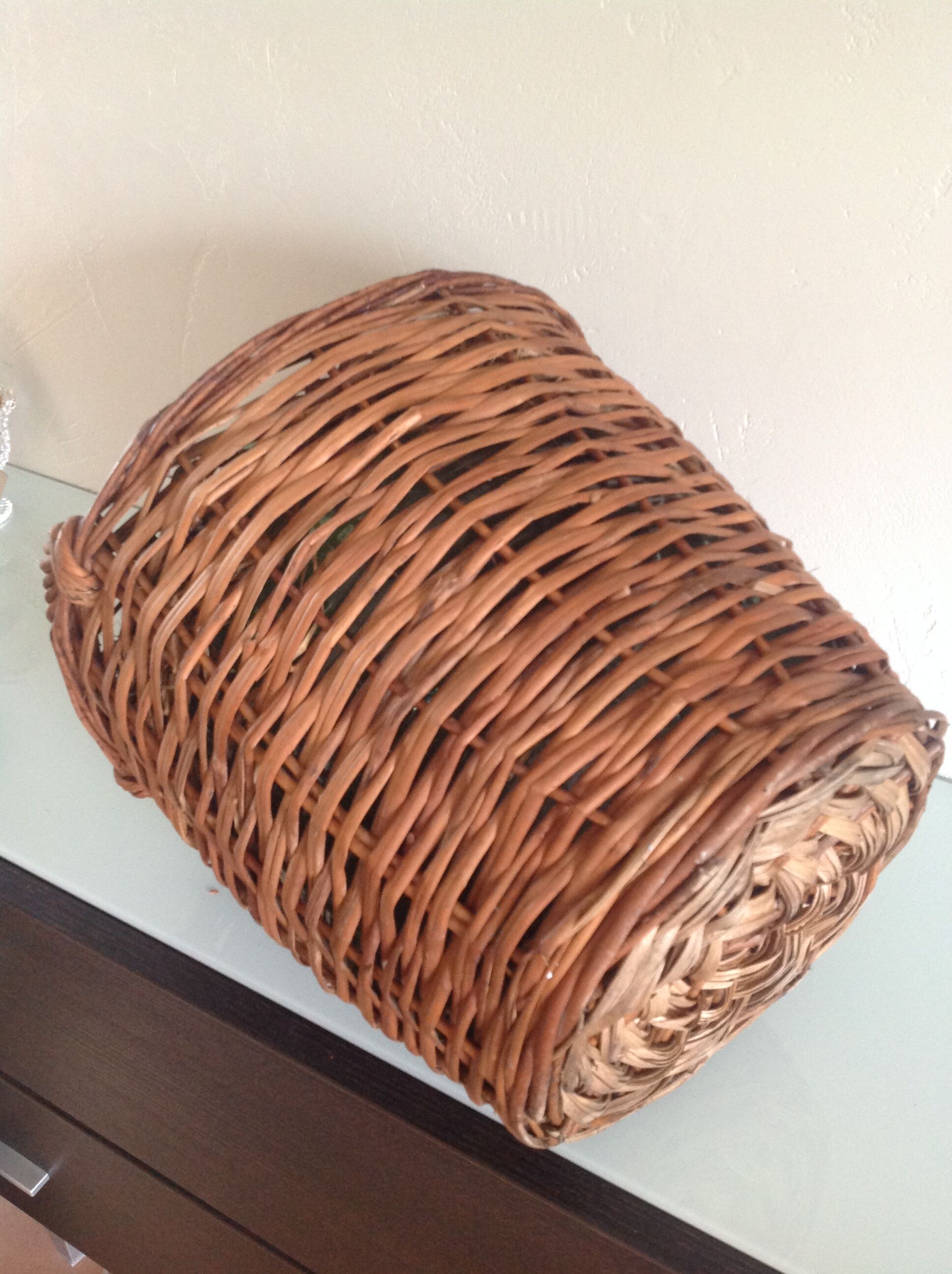 Vintage dressing Wicker bottle