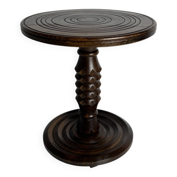 Table d'appoint en bois tourné de style brutaliste des années 50, dans le style de Charles Dudouyt.