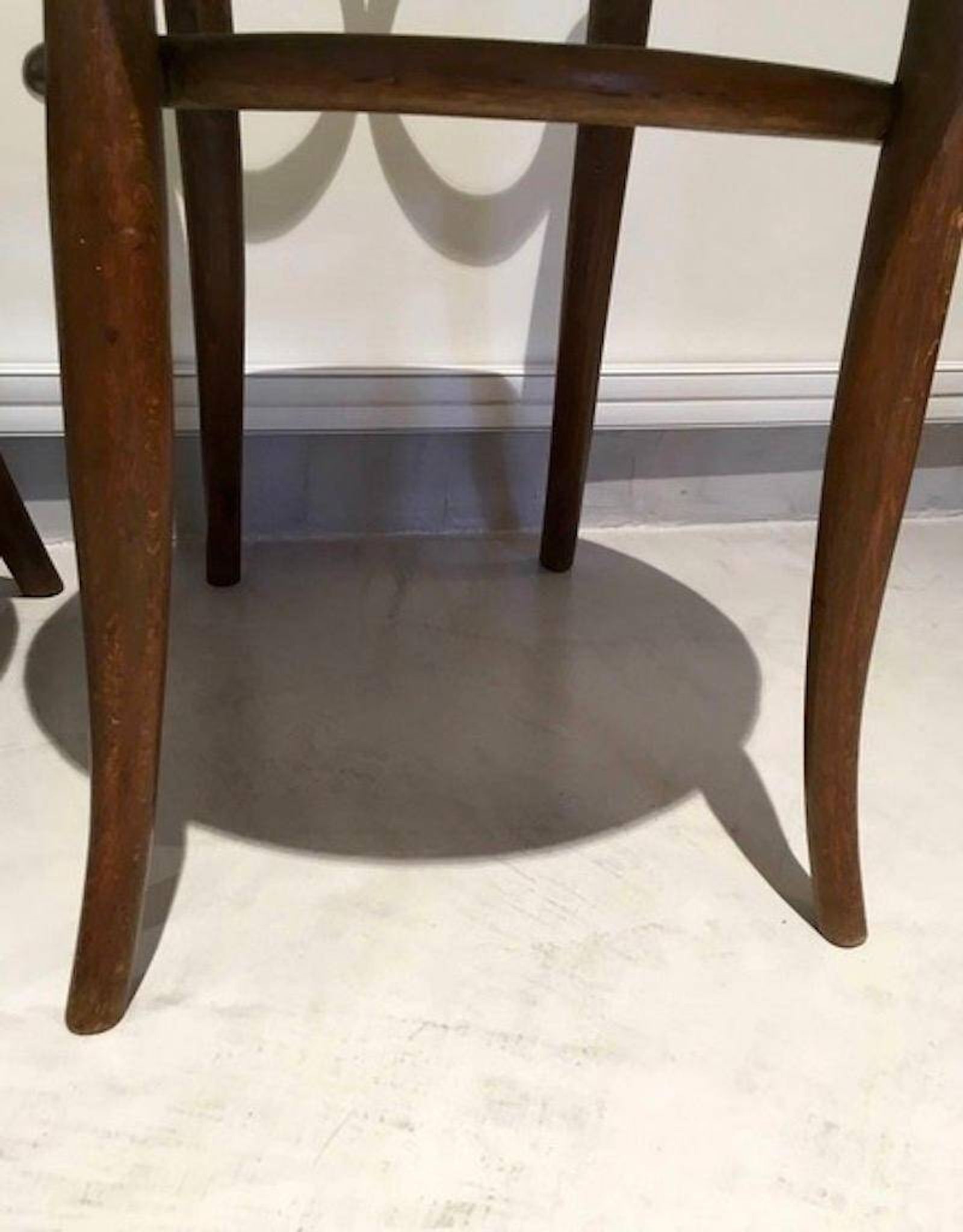Paire de chaises August Thonet en bois courbé par Thonet Bros