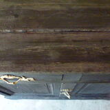 Buffet en bois brûlé shou-sugi-ban