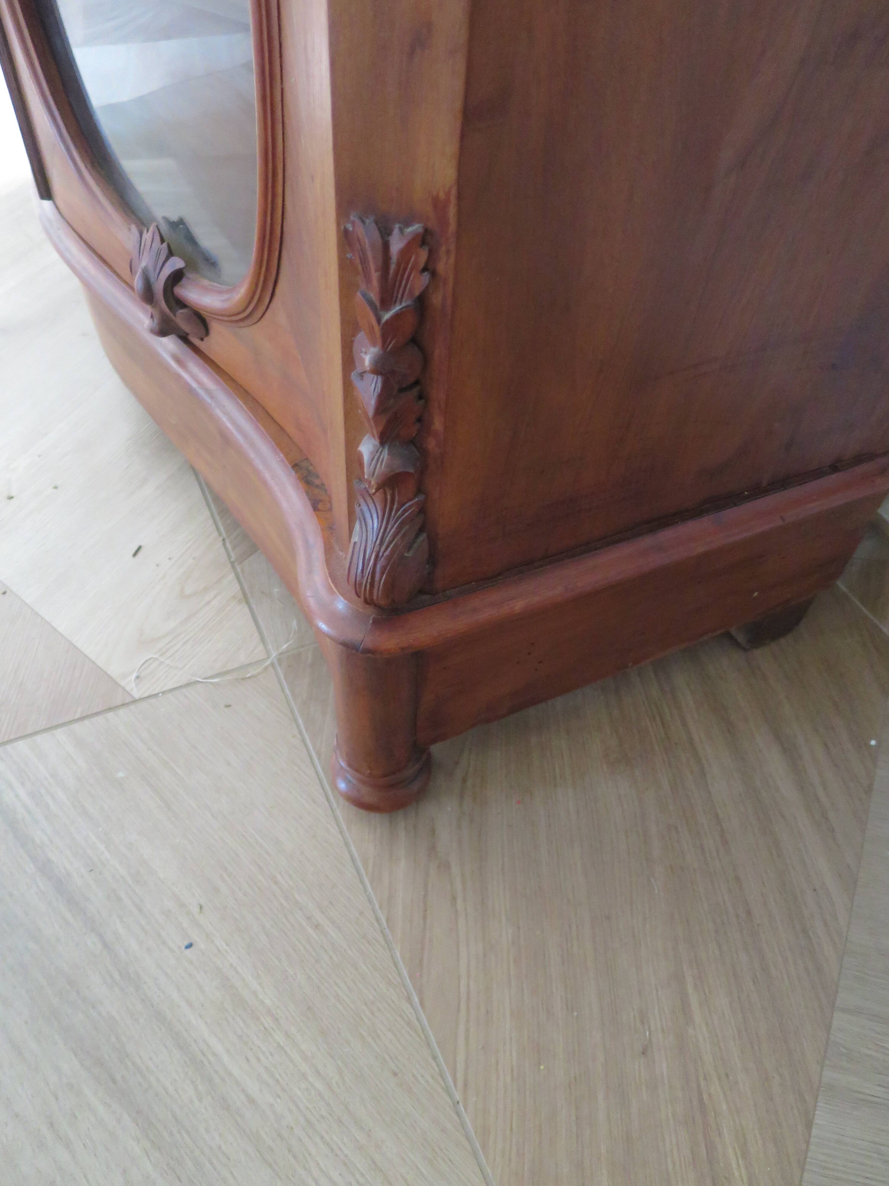 Curved showcase library carved wood 2 doors mahogany English style